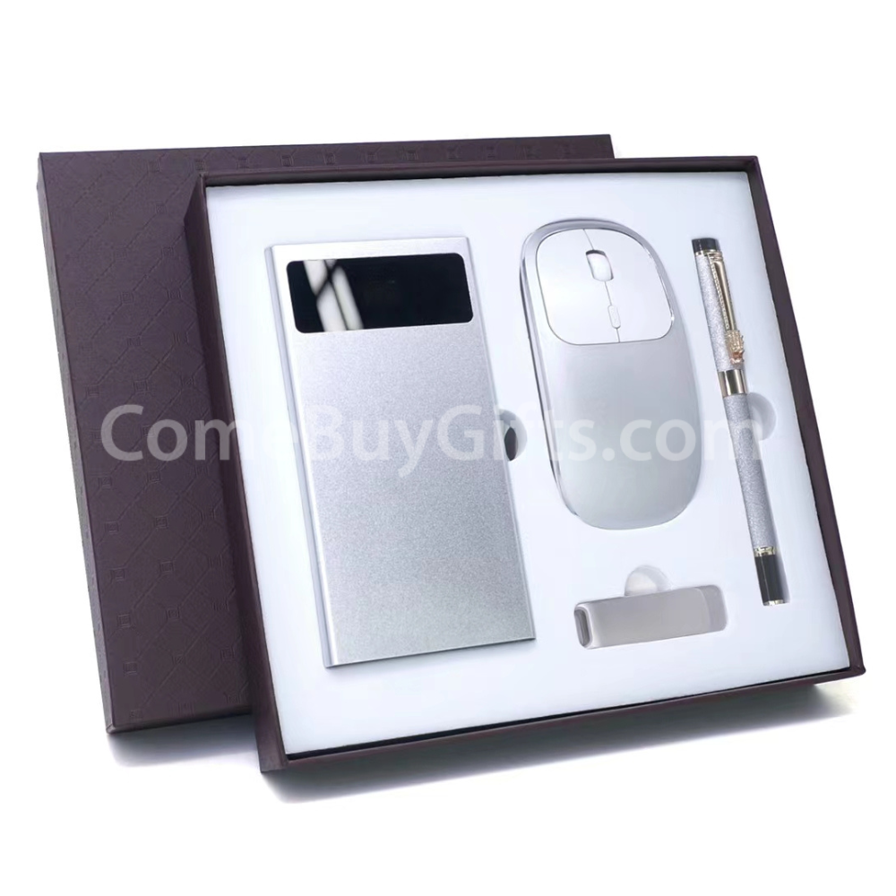 The Executive Tech Essentials Gift Box