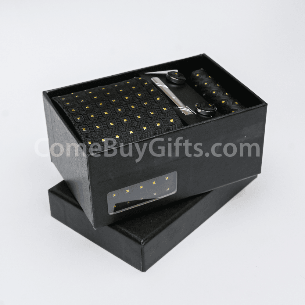 The Signature Collection Men's Tie Set.